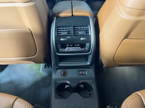 Used 2025 BMW X7 xDrive40i w/ Executive Package AWD/4WD image 18