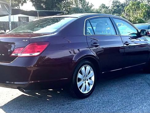 Used 2006 Toyota Avalon XLS FWD image 7
