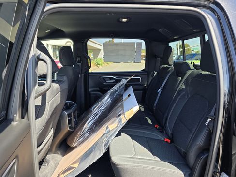 New 2025 RAM 1500 Big Horn image 18