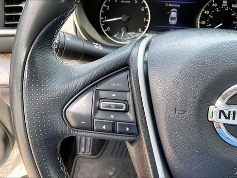 Used 2017 Nissan Maxima Platinum w/ Medallion Package FWD image 16