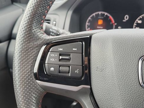 Used 2025 Honda Ridgeline Black Edition image 20