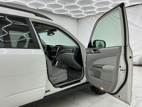 Used 2010 Subaru Forester 2.5X Limited AWD/4WD image 19