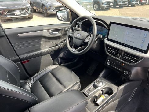 Used 2024 Ford Escape Platinum AWD/4WD image 42
