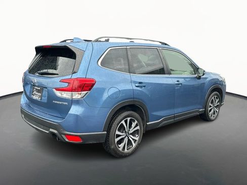 Used 2023 Subaru Forester Limited AWD/4WD image 3
