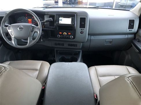 Used 2019 Nissan NV 3500 SL image 12