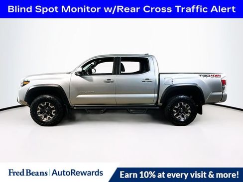 Used 2022 Toyota Tacoma TRD Off-Road w/ Technology Package AWD/4WD image 5