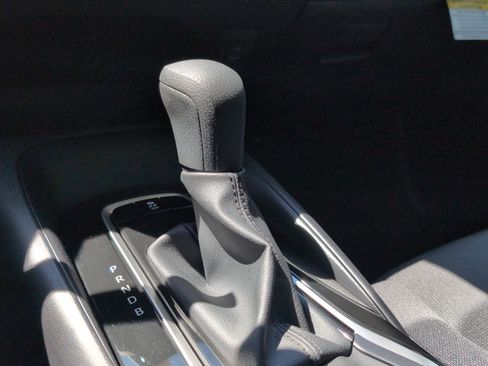 Certified 2025 Toyota Corolla LE image 26