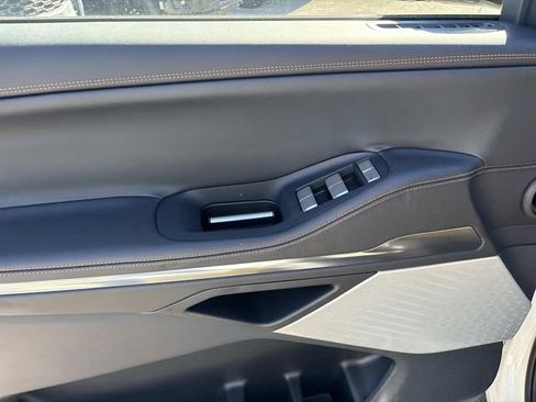 New 2026 Lincoln Navigator L Black Label AWD/4WD image 21