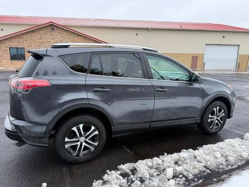 Used 2016 Toyota RAV4 LE image 3
