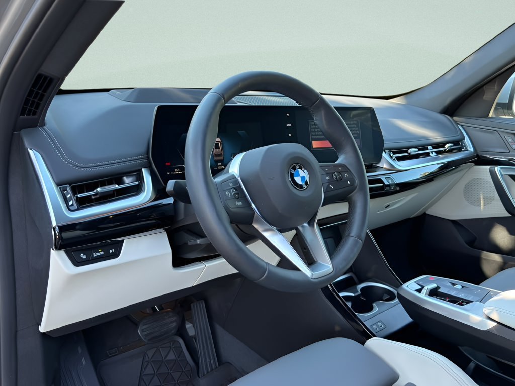 Used 2026 BMW X1 xDrive28i w/ Technology Package AWD/4WD image 9