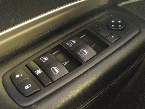 Used 2020 Dodge Durango SXT RWD image 27