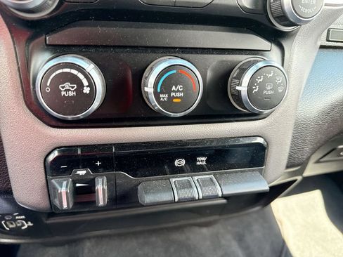 Used 2024 RAM 3500 Big Horn AWD/4WD image 18