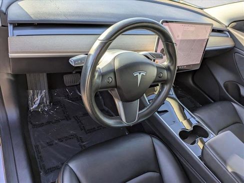 Used 2019 Tesla Model 3 Long Range image 10