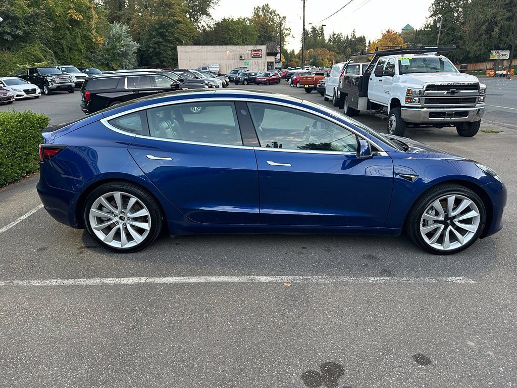Used 2020 Tesla Model 3 Standard Range Plus RWD image 4