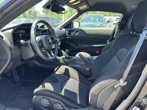 Used 2025 Nissan Z Sport w/ Floor Mat Package RWD image 28