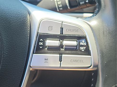 Used 2021 Kia Telluride LX AWD/4WD image 19