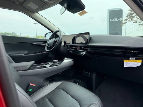 New 2025 Kia EV6 Wind RWD image 31