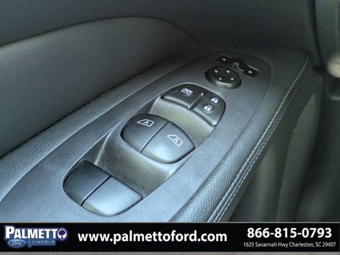 Used 2019 Nissan Pathfinder Platinum FWD image 23