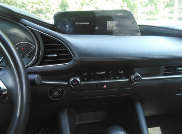 Used 2024 MAZDA MAZDA3 s FWD image 4