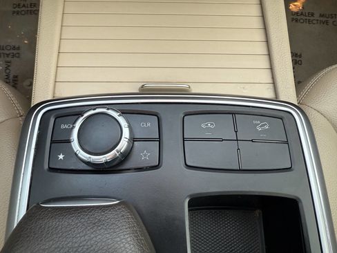 Used 2014 Mercedes-Benz GL 450 GL 450 4MATIC AWD 4dr SUV image 19