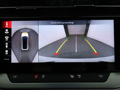 Used 2024 Jeep Wagoneer Launch Edition image 17