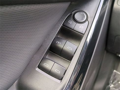 Certified 2025 Chevrolet Equinox LT image 27