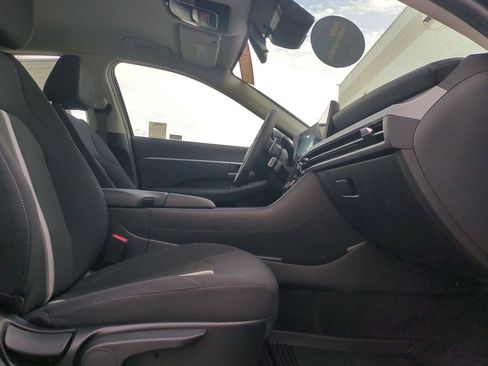Used 2025 Hyundai Sonata SEL FWD image 10