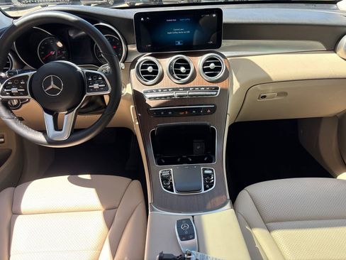 Used 2020 Mercedes-Benz GLC 300 4MATIC image 29