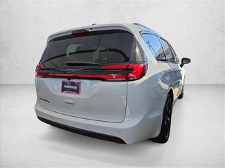 New 2026 Chrysler Pacifica Select w/ S Appearance Package FWD video 2