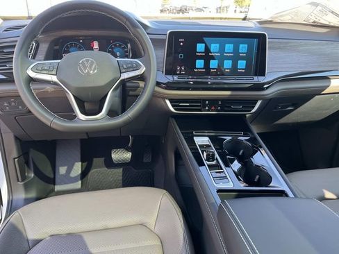New 2026 Volkswagen Atlas SEL AWD/4WD image 25