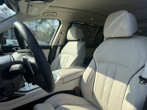 Certified 2025 BMW X7 xDrive40i w/ Executive Package image 13