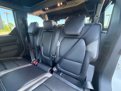 New 2026 Ford Bronco Outer Banks AWD/4WD image 18