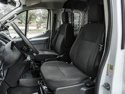 Used 2017 Ford Transit 250 130 Low Roof w/ Exterior Upgrade Package image 26