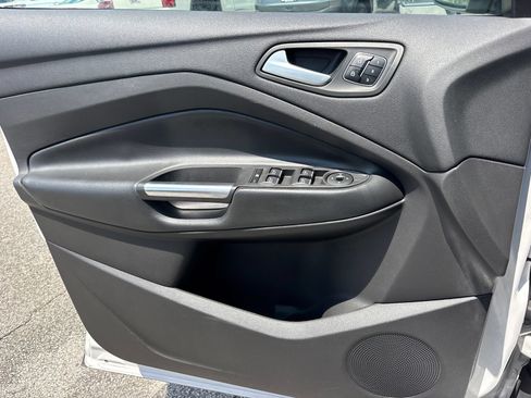 Used 2019 Ford Escape Titanium AWD/4WD image 11