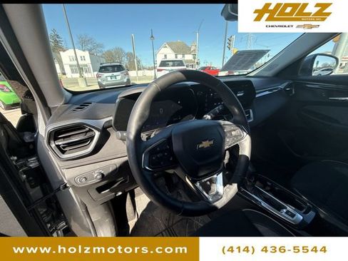 Certified 2024 Chevrolet TrailBlazer LT w/ Convenience Package image 11