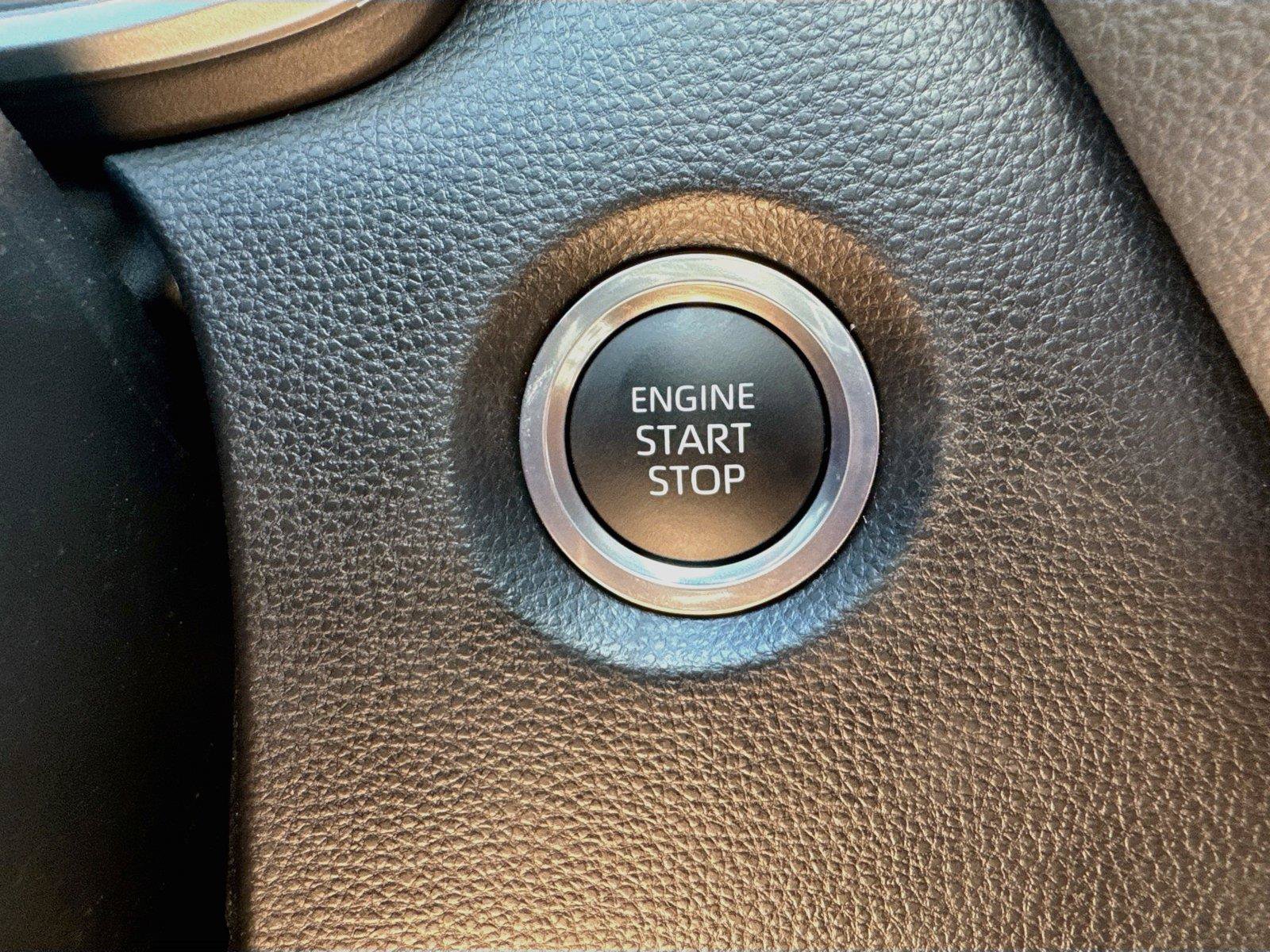 Used 2026 Toyota Corolla SE FWD image 19