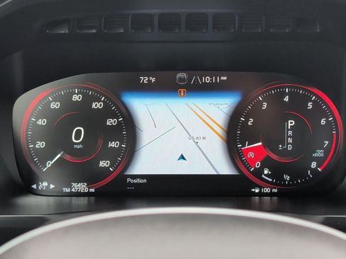 Used 2021 Volvo XC90 T6 Momentum w/ Climate Package AWD/4WD image 16