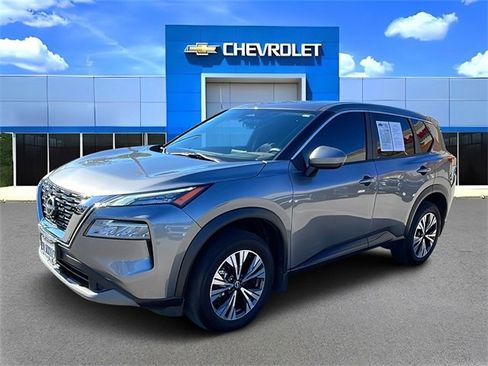 Used 2023 Nissan Rogue SV image 7