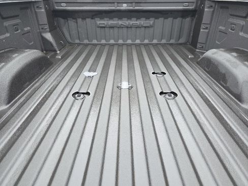 Used 2024 GMC Sierra 2500 Denali w/ Denali Reserve Package image 8