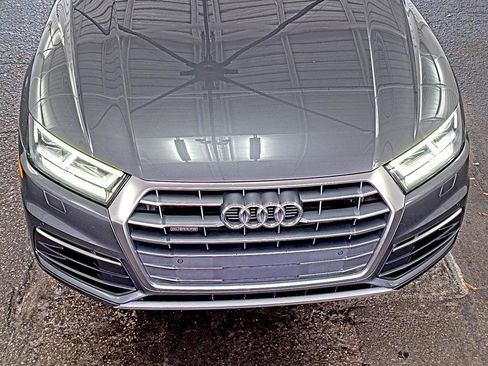 Used 2019 Audi Q5 2.0T Premium Plus w/ Premium Plus Package AWD/4WD image 10
