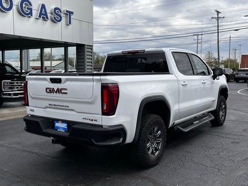 Used 2025 GMC Sierra 1500 AT4X image 5
