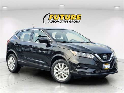 Used 2021 Nissan Rogue Sport S image 1