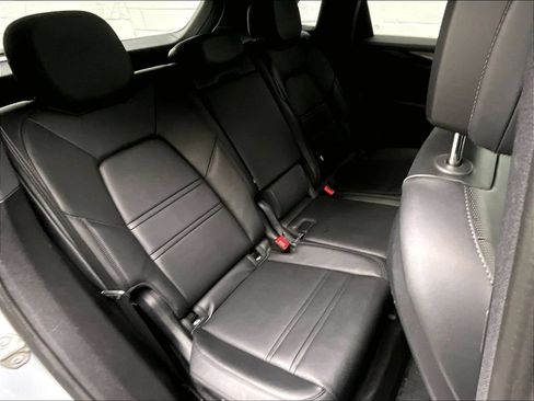Certified 2022 Porsche Cayenne AWD/4WD image 21