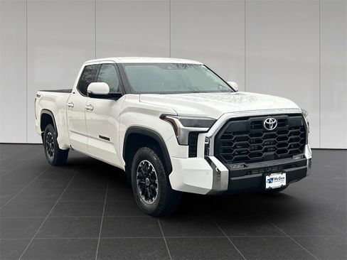 Used 2022 Toyota Tundra SR5 image 7