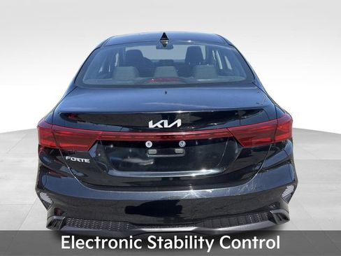 Used 2023 Kia Forte LXS FWD image 6