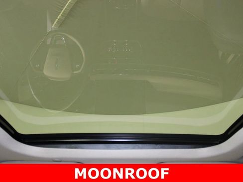 Used 2025 Lincoln Corsair Grand Touring image 15