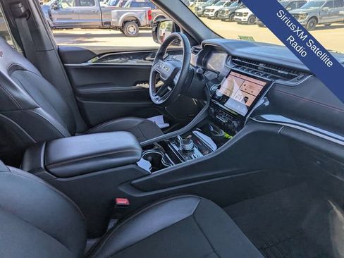Used 2022 Jeep Grand Cherokee Trailhawk w/ ADV Protech Group II AWD/4WD image 15