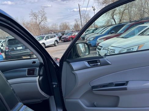Used 2012 Subaru Forester 2.5X Premium w/ All-Weather Pkg image 11