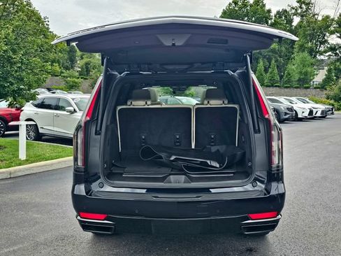 Used 2023 Cadillac Escalade Sport w/ Touring Package AWD/4WD image 10