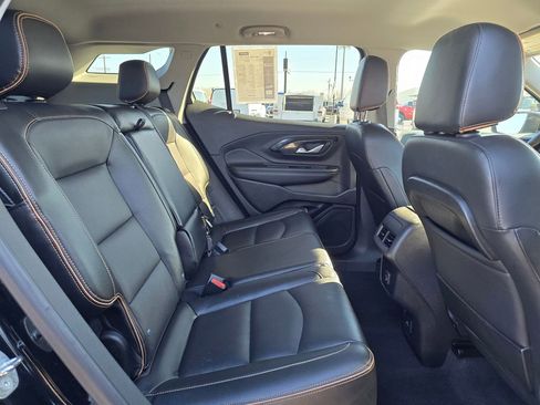 Used 2023 GMC Terrain AT4 image 12